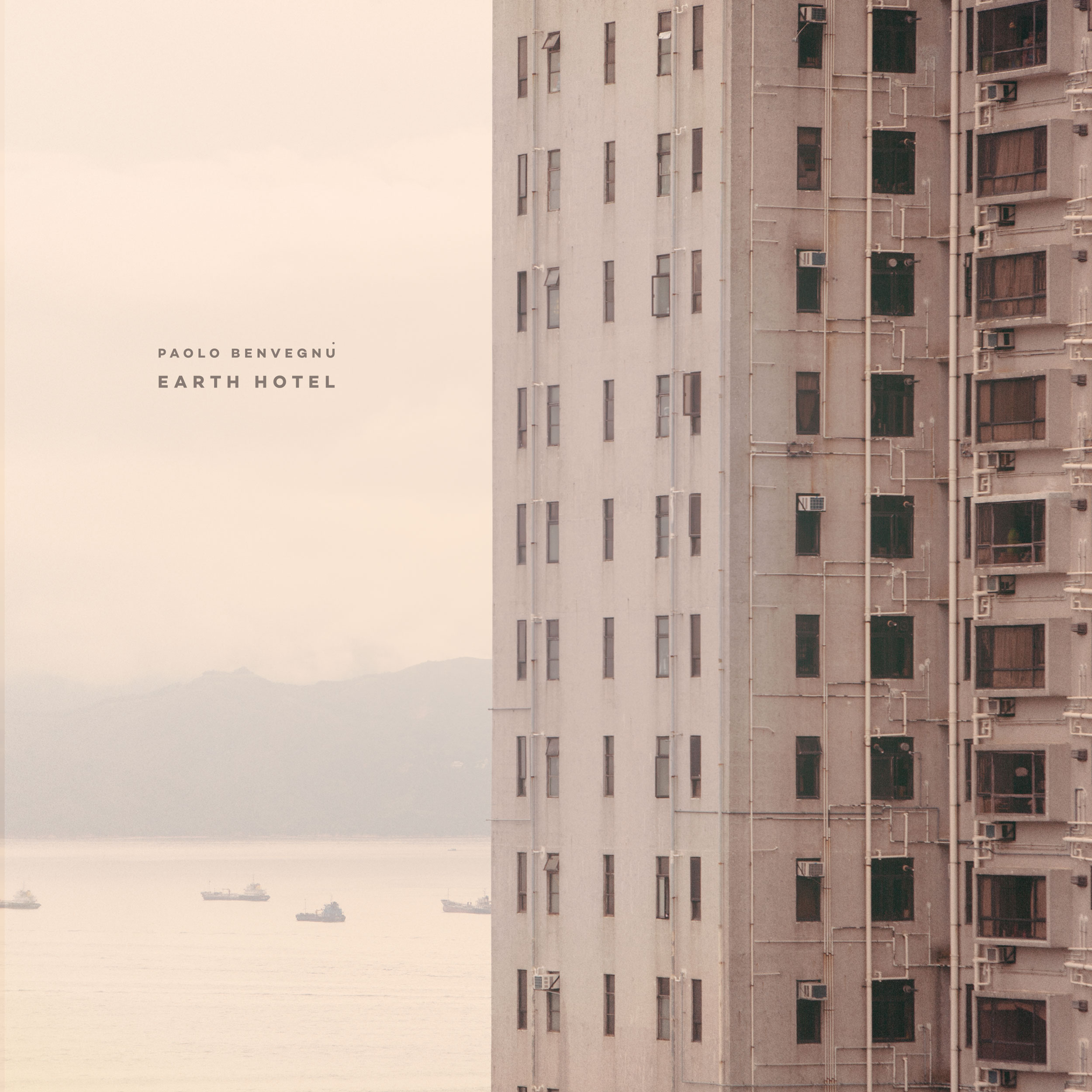 Paolo Benvegnù - EARTH HOTEL (cd/2lp) | Woodworm | Woodworm